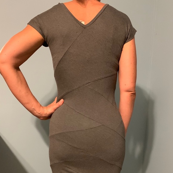 Nicole Miller. Artelier - Picture 3 of 3